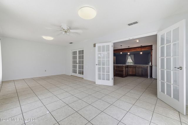 5428 Diamondhead Drive E, Diamondhead, MS 39525