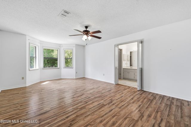 5428 Diamondhead Drive E, Diamondhead, MS 39525