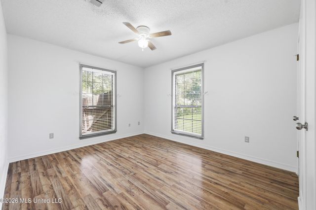 5428 Diamondhead Drive E, Diamondhead, MS 39525
