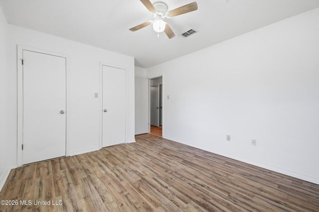 5428 Diamondhead Drive E, Diamondhead, MS 39525