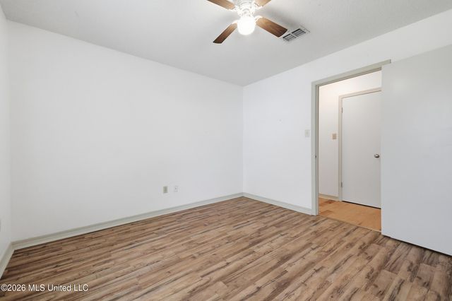 5428 Diamondhead Drive E, Diamondhead, MS 39525