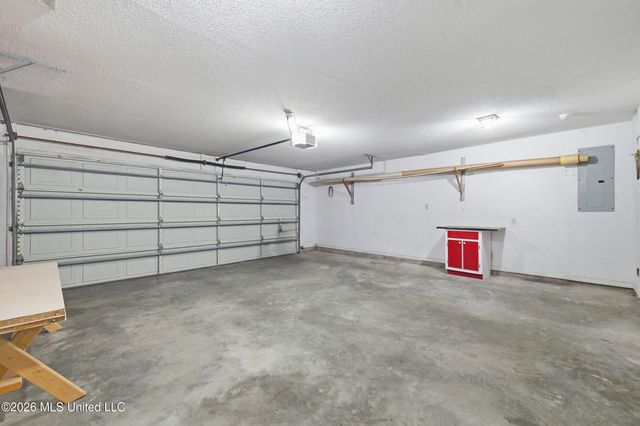 5428 Diamondhead Drive E, Diamondhead, MS 39525