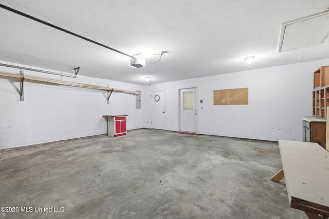 5428 Diamondhead Drive E, Diamondhead, MS 39525