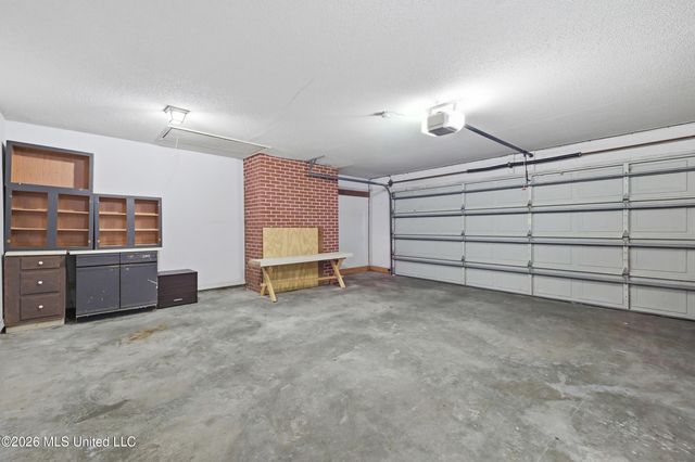 5428 Diamondhead Drive E, Diamondhead, MS 39525