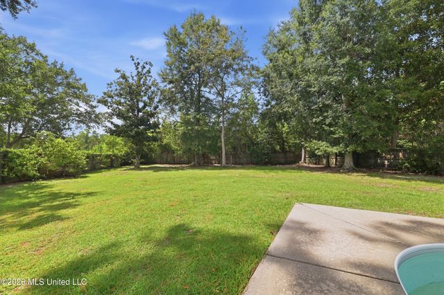 5428 Diamondhead Drive E, Diamondhead, MS 39525