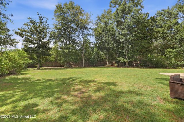 5428 Diamondhead Drive E, Diamondhead, MS 39525