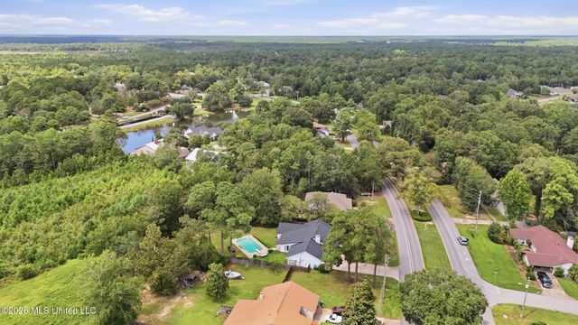 5428 Diamondhead Drive E, Diamondhead, MS 39525