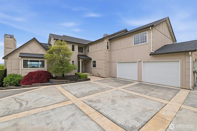 18124 Riviera Place SW, Normandy Park, WA 98166
