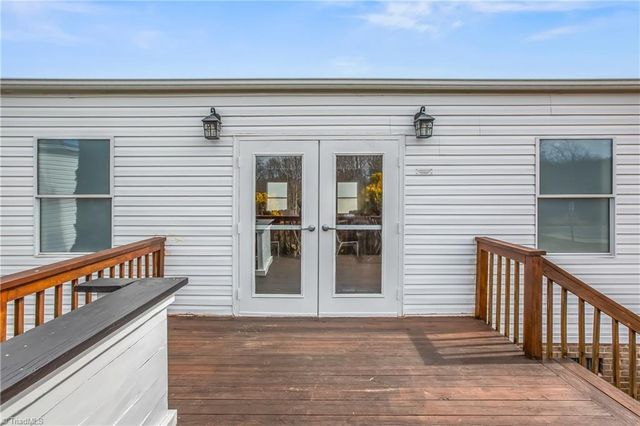 1255 Mountain View Road, King, NC 27021