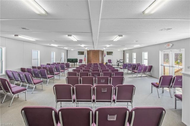 1255 Mountain View Road, King, NC 27021