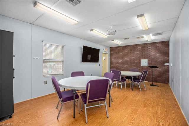 1255 Mountain View Road, King, NC 27021