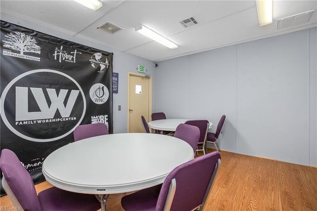 1255 Mountain View Road, King, NC 27021