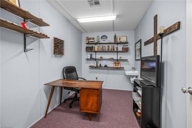 1255 Mountain View Road, King, NC 27021