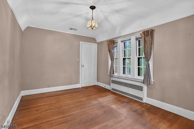 425 Ridgewood Ave, Glen Ridge Boro Twp., NJ 07028