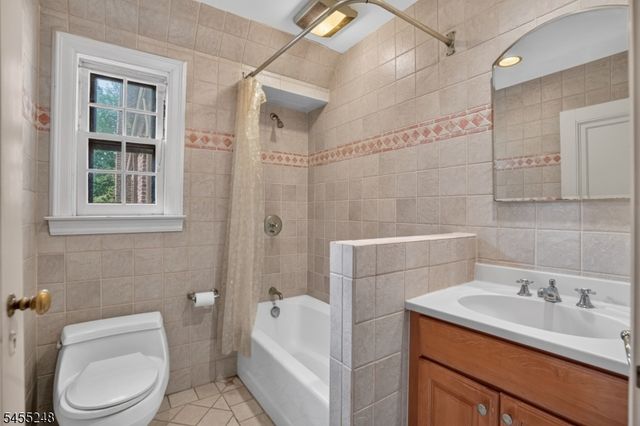 425 Ridgewood Ave, Glen Ridge Boro Twp., NJ 07028
