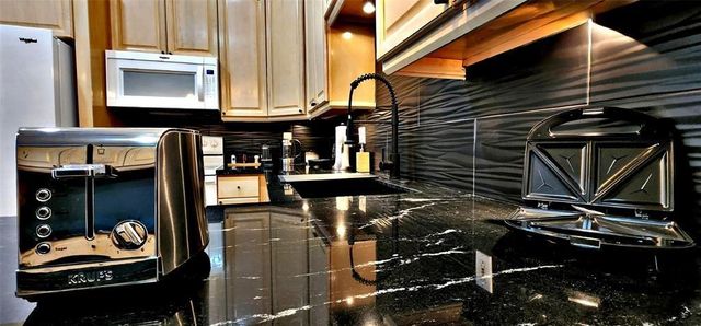 6726 Buffalo Speedway, Houston, TX 77005