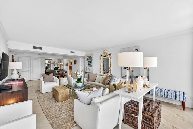 100 Sunrise Avenue 518, Palm Beach, FL 33480