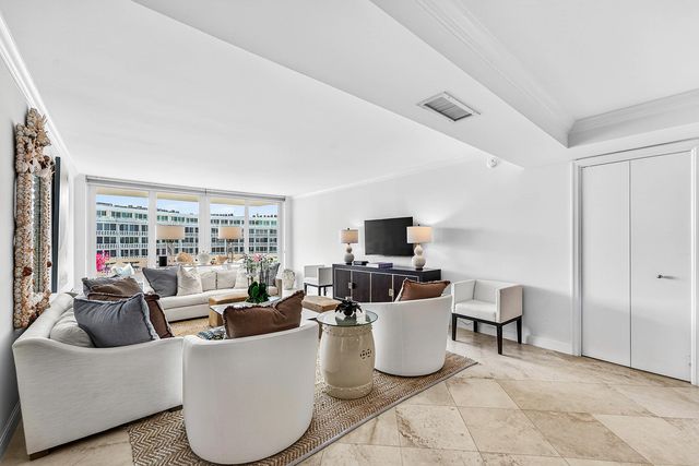 100 Sunrise Avenue 518, Palm Beach, FL 33480