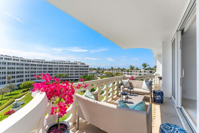 100 Sunrise Avenue 518, Palm Beach, FL 33480