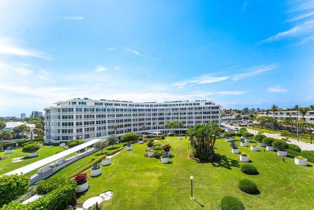 100 Sunrise Avenue 518, Palm Beach, FL 33480