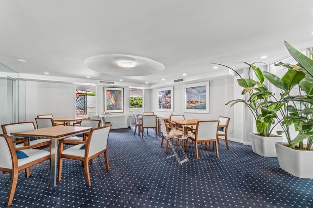 100 Sunrise Avenue 518, Palm Beach, FL 33480