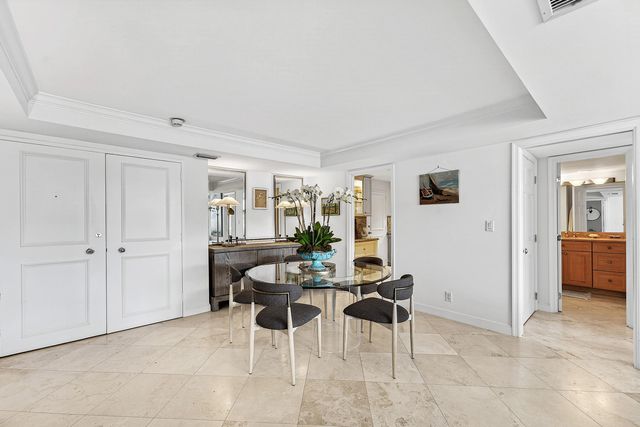 100 Sunrise Avenue 518, Palm Beach, FL 33480