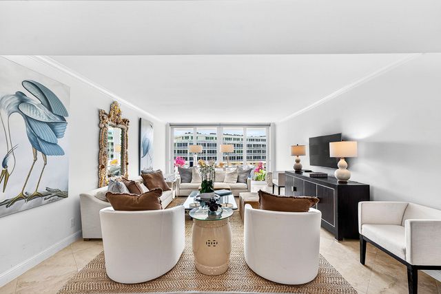 100 Sunrise Avenue 518, Palm Beach, FL 33480