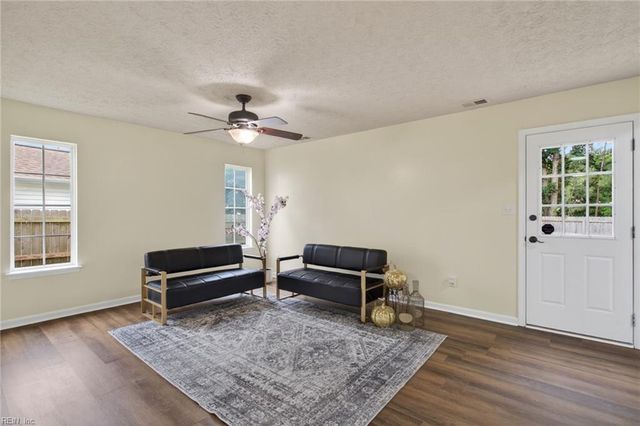 254 Bradmere LOOP, Newport News, VA 23608