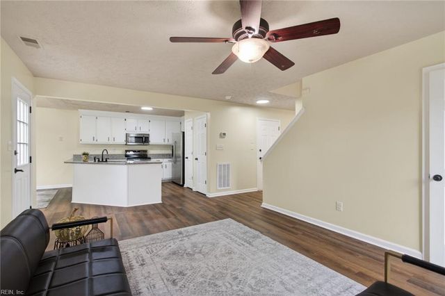 254 Bradmere LOOP, Newport News, VA 23608