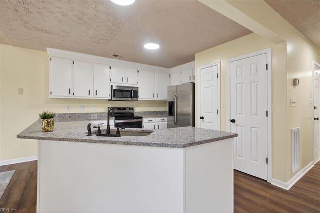 254 Bradmere LOOP, Newport News, VA 23608
