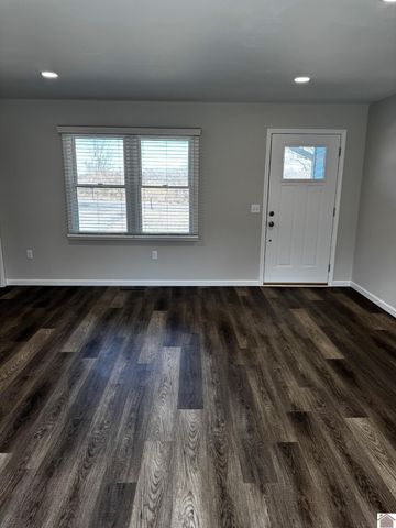 1645 Irvan Cobb Road, Murray, KY 42071