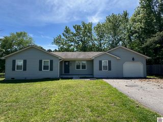 1645 Irvan Cobb Road, Murray, KY 42071