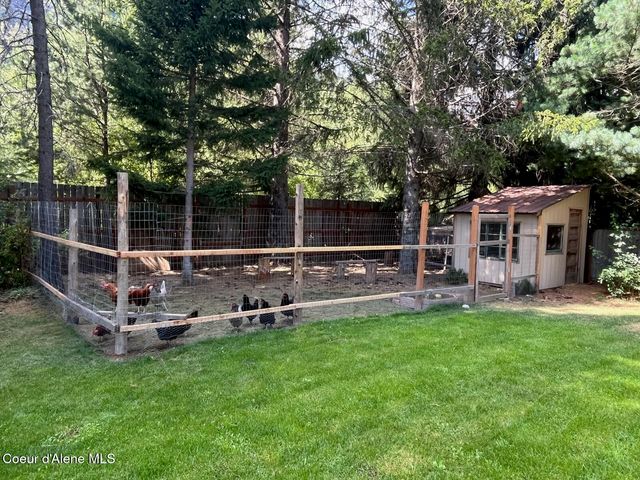 102 Park Ln, Sandpoint, ID 83864