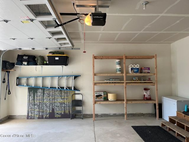 102 Park Ln, Sandpoint, ID 83864