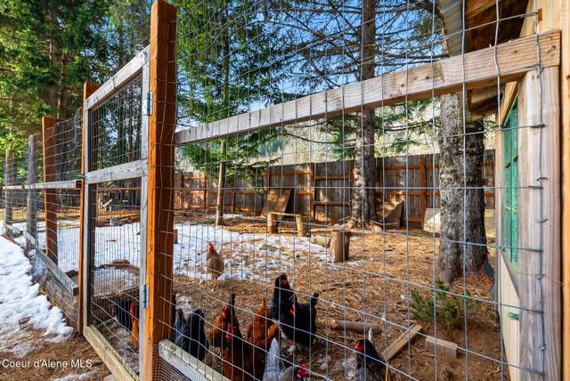 102 Park Ln, Sandpoint, ID 83864