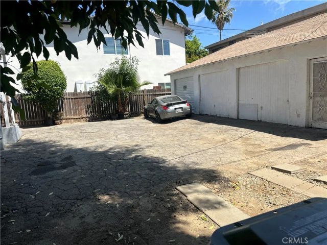14736 Gilmore, Van Nuys, CA 91411