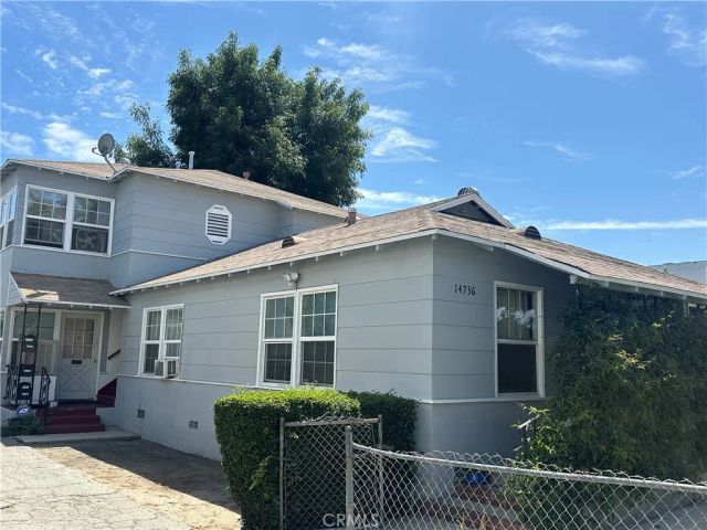 14736 Gilmore, Van Nuys, CA 91411