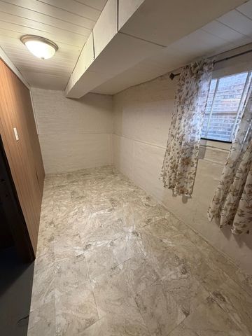 3410 W 53rd Place, Chicago, IL 60632