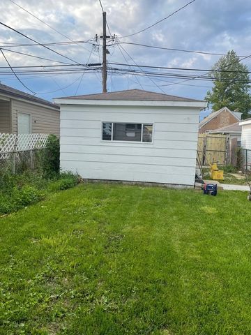 3410 W 53rd Place, Chicago, IL 60632