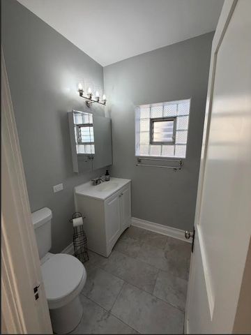 3410 W 53rd Place, Chicago, IL 60632