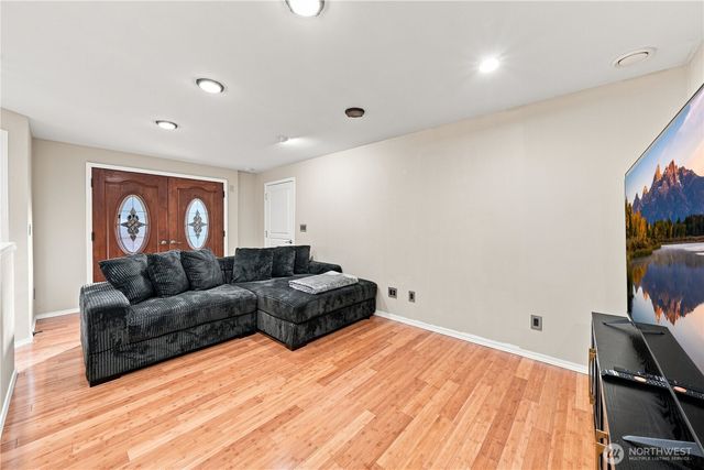 1221 85th Drive NE, Lake Stevens, WA 98258