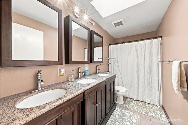 1221 85th Drive NE, Lake Stevens, WA 98258