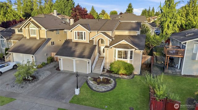 1221 85th Drive NE, Lake Stevens, WA 98258