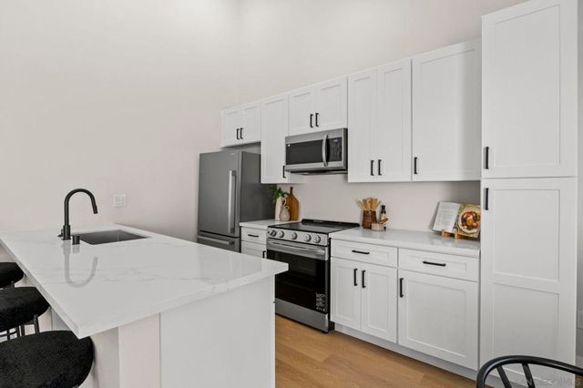 6196 Agee St 26, San Diego, CA 92122