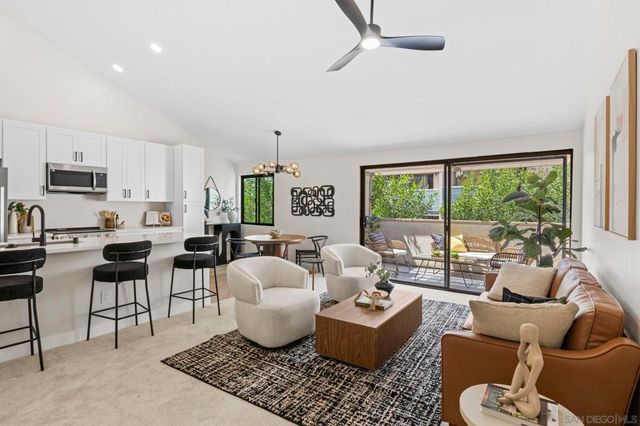 6196 Agee St 26, San Diego, CA 92122