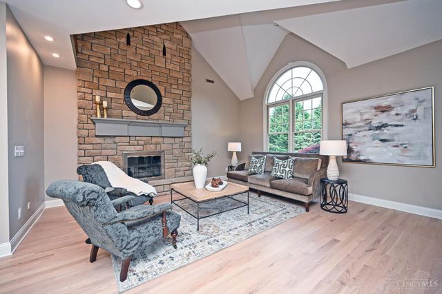 4389 N Mason Montgomery Road, Mason, OH 45040