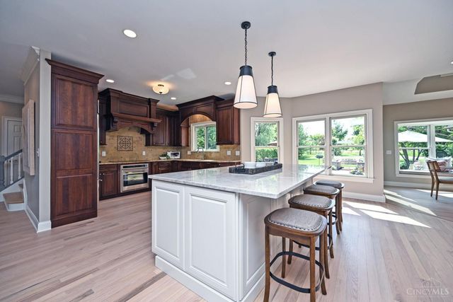 4389 N Mason Montgomery Road, Mason, OH 45040