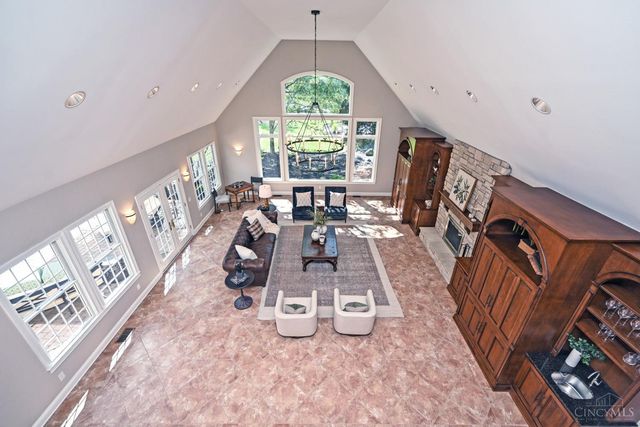 4389 N Mason Montgomery Road, Mason, OH 45040
