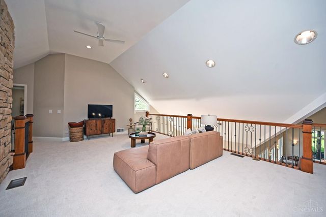 4389 N Mason Montgomery Road, Mason, OH 45040