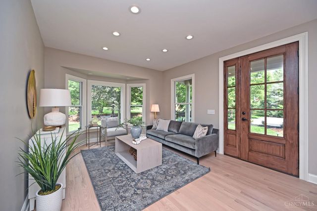 4389 N Mason Montgomery Road, Mason, OH 45040